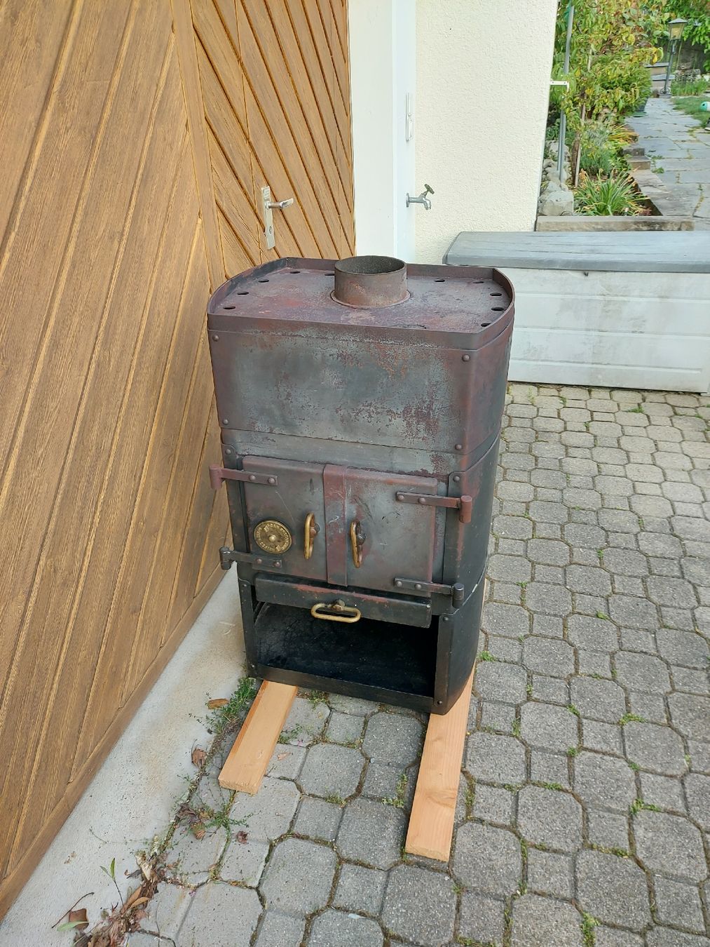 Altri mobili d'antiquariato: Holzofen – Usato da Männedorf venduto da Sandro052