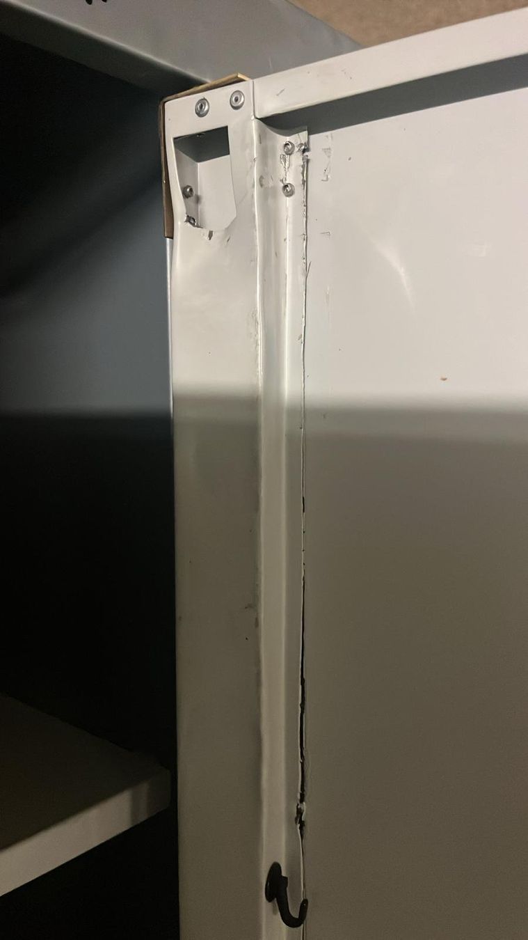 Lista Porte manteau: Lista Graderobenschrank, Spind 2fach – D'occasion à Berlingen par mar_j9wt 2