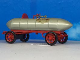 Historisches Tankwagen-Modell 1899 la jamais contente 1:43