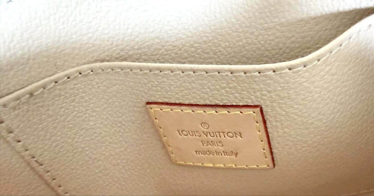 Louis Vuitton Taschen: Louis Vuitton Kosmetiktasche PM in Monogram Canvas – Neu (gemäss Beschreibung) aus Zürich von Luxurystyleschweiz 5
