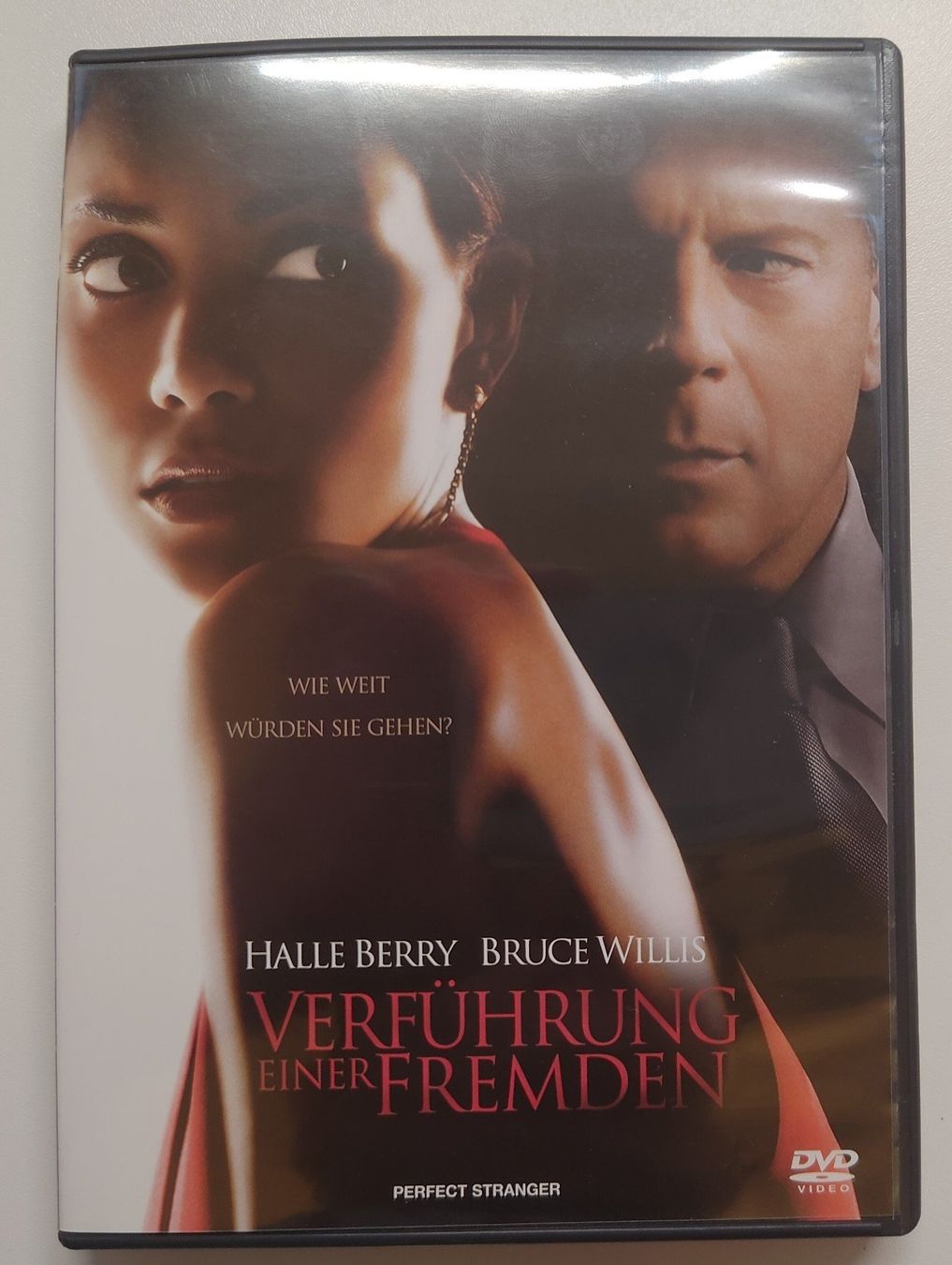 Tutti i DVDs: Verführung einer Fremden – Usato da Liestal venduto da Kratzilla