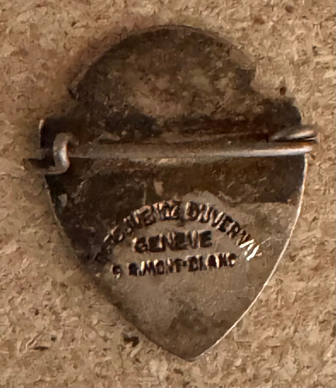 Broschen & Nadeln: Antike Genf Emaille Anstecker Duvernay Mont-Bla – Gebraucht aus Andwil SG von Ariisa1234 1