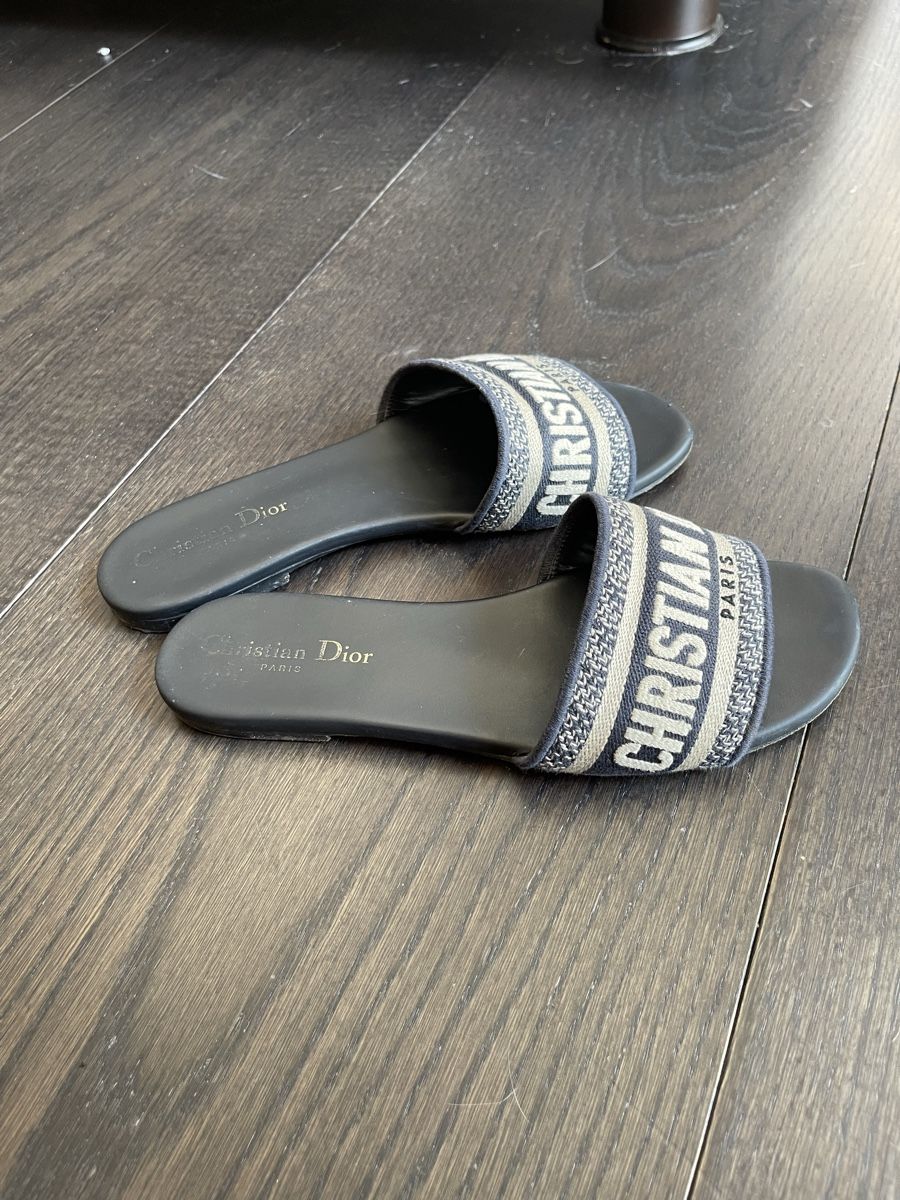 Scarpe da donna: Christian Dior Sandalen – Usato da Wädenswil venduto da Cocomagi 1