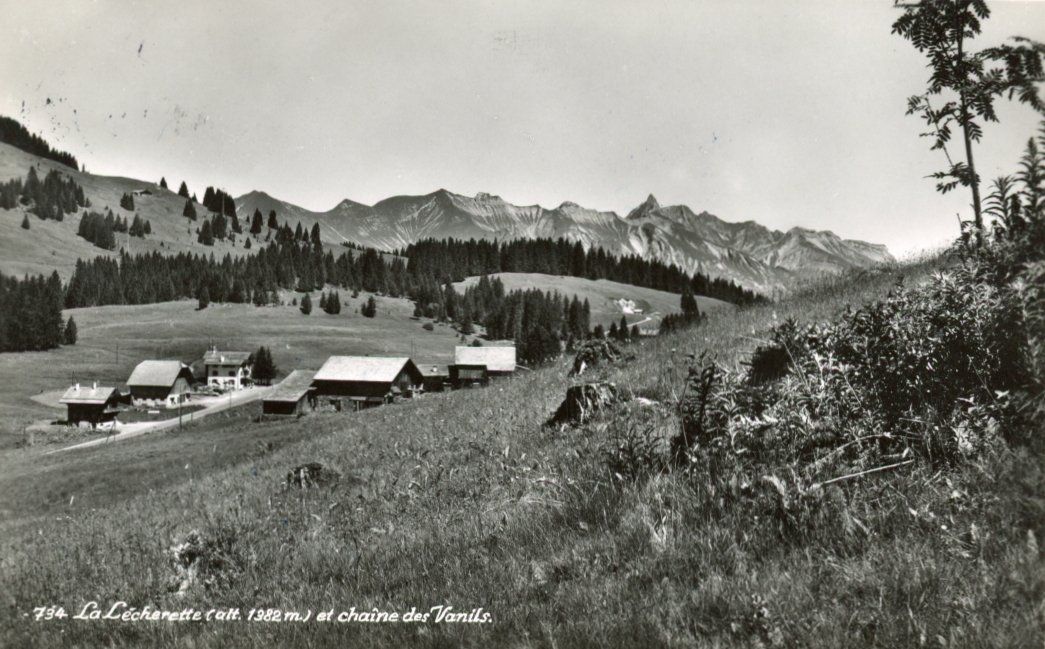 Cartes postales: La Lécherette   VD   et chaïne de Vanils       en 1954 – D'occasion à Brig par Valcards54