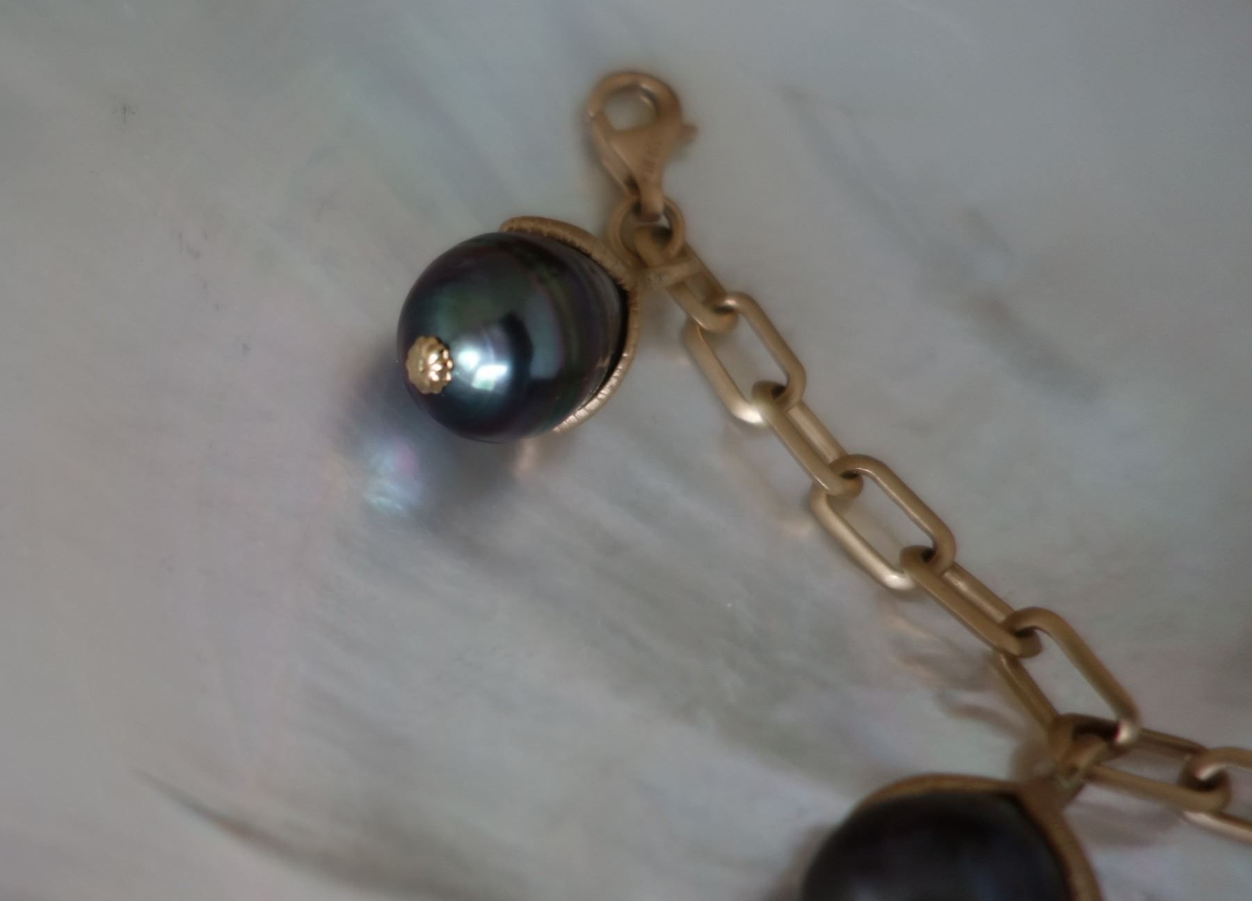 Bracciali & Braccialetti: Armkette mit Tahitiperlen, 18K Gold – Nuovo e nell'imballaggio originale da Rümlang venduto da 21f 2