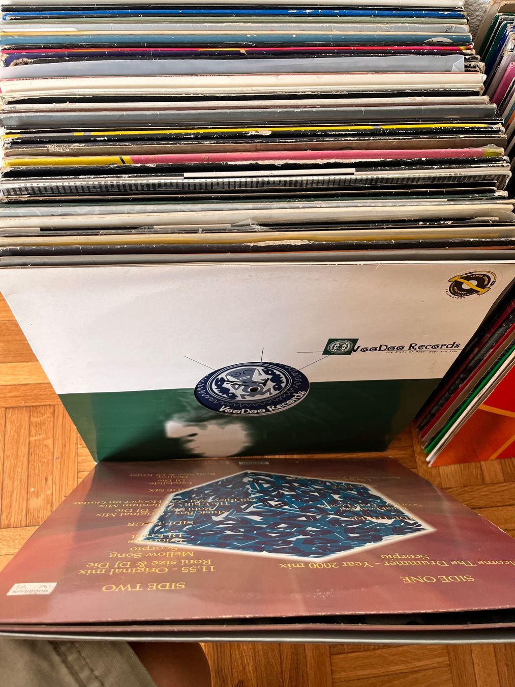 Vinyles: 130+ Techno / Hardtrance Vinyles – Défectueux à Lausanne par ant_68z8 2