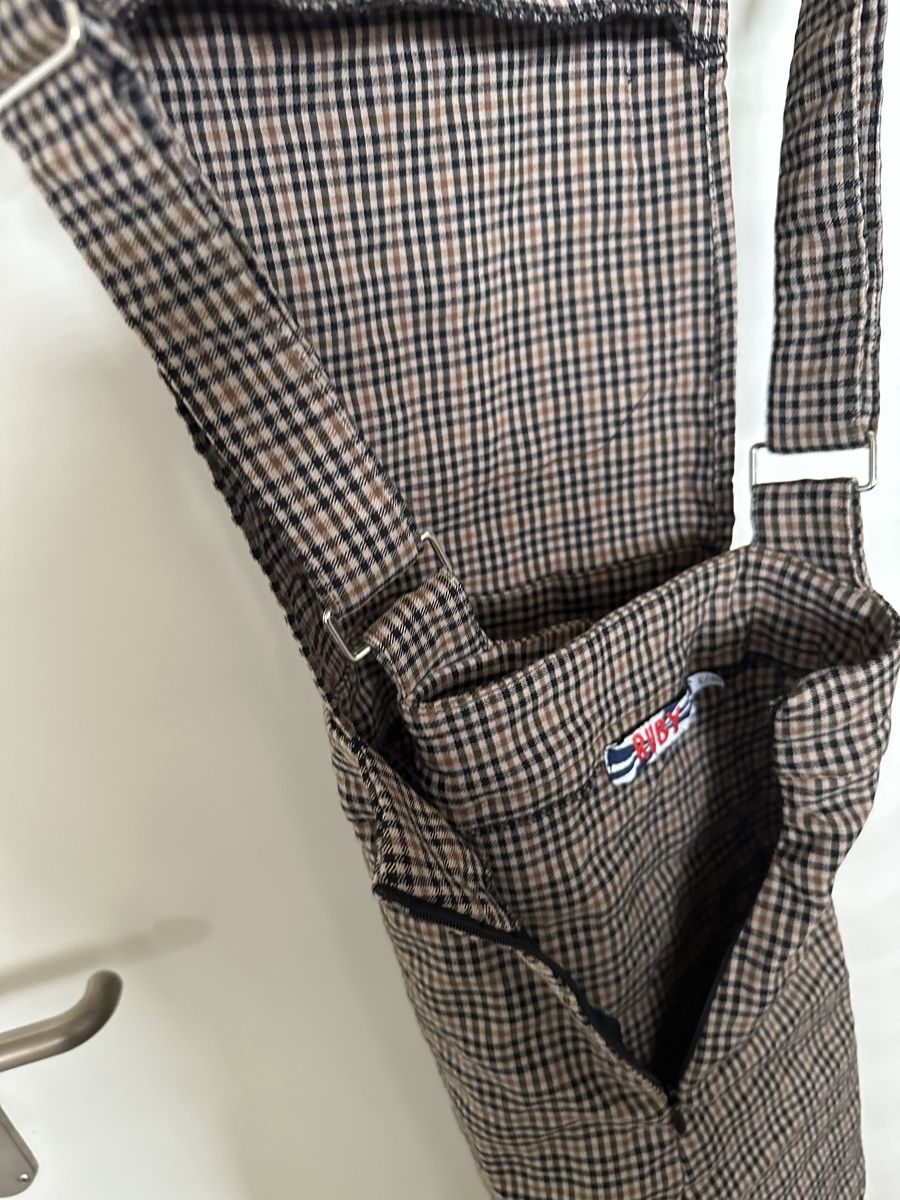 Robes: Schicker Ruby Latzhose Overall kleid Gr. L/40 beige braun – D'occasion à Reinach BL par Alles_muss_weg00 3