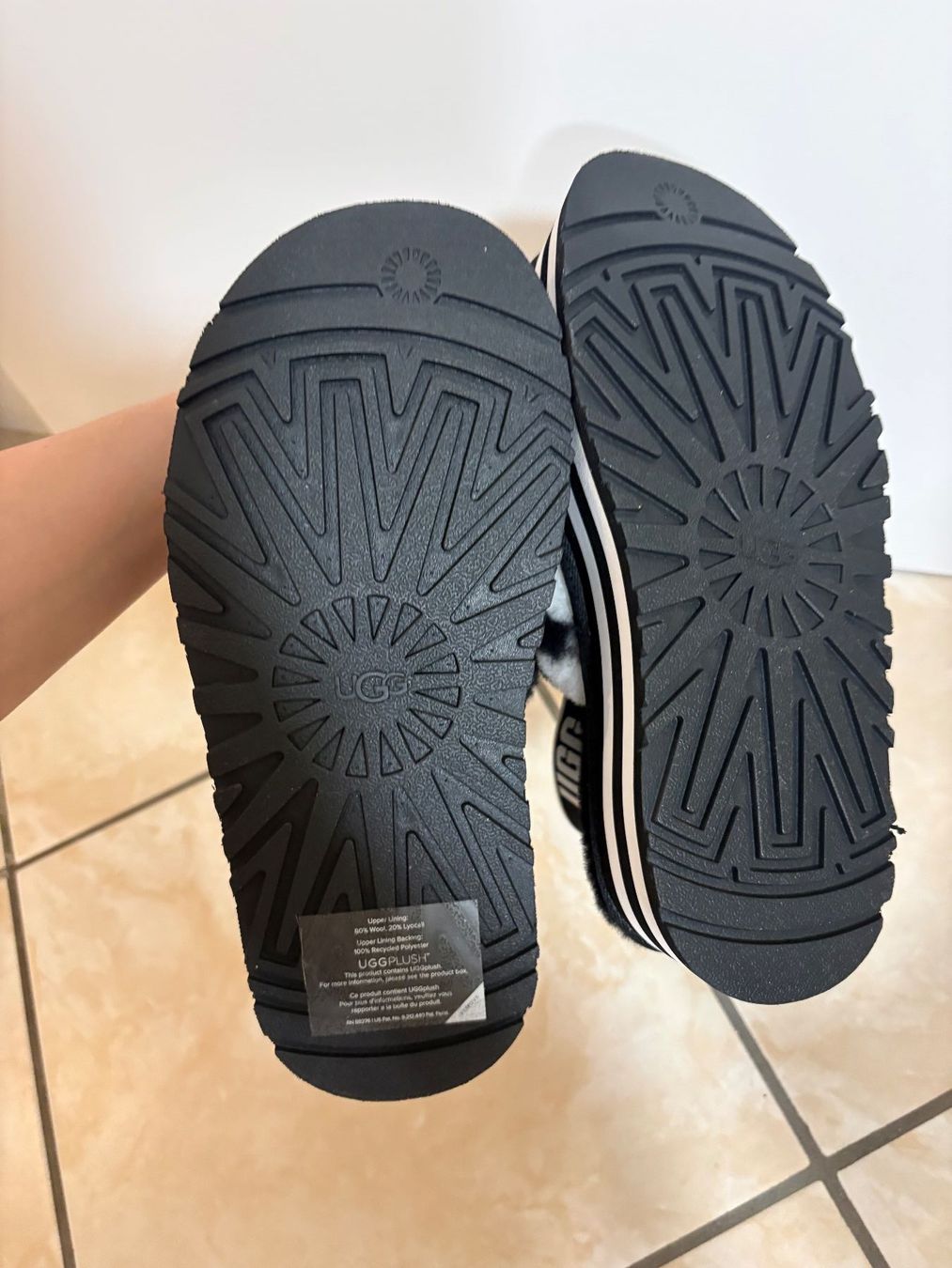 Ugg Scarpe da donna: UGG Furry sandals - Size 39 - NEW! – Nuovo e nell'imballaggio originale da Muzzano venduto da Sidney_3 3