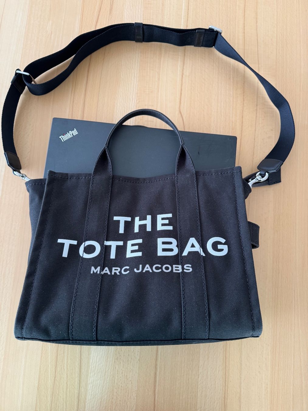 Marc Jacobs Borse da donna: Marc Jacobs "The Tote Bag" schwarz – Usato da Wauwil venduto da Nifled 4