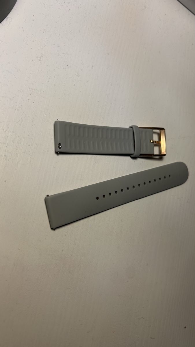 Bracciali & Braccialetti: Armband für eine Smartwatch – Usato da Münchenstein venduto da einElement 1
