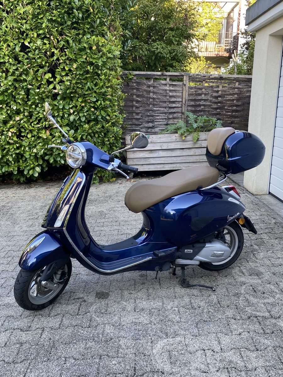Vespa Scooter: Vespa Primavera 125, Top Zustand – Usato da Unterentfelden venduto da oeschi5035