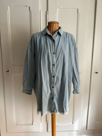 MISSGUIDED - Jeansbluse hellblau oversized XS