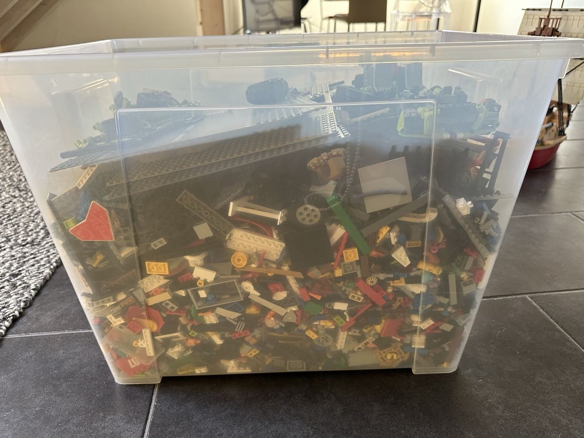 Lego Spielzeuge: Lego Steine diverse Teile  – Gebraucht aus Münchenbuchsee von Lenga 1