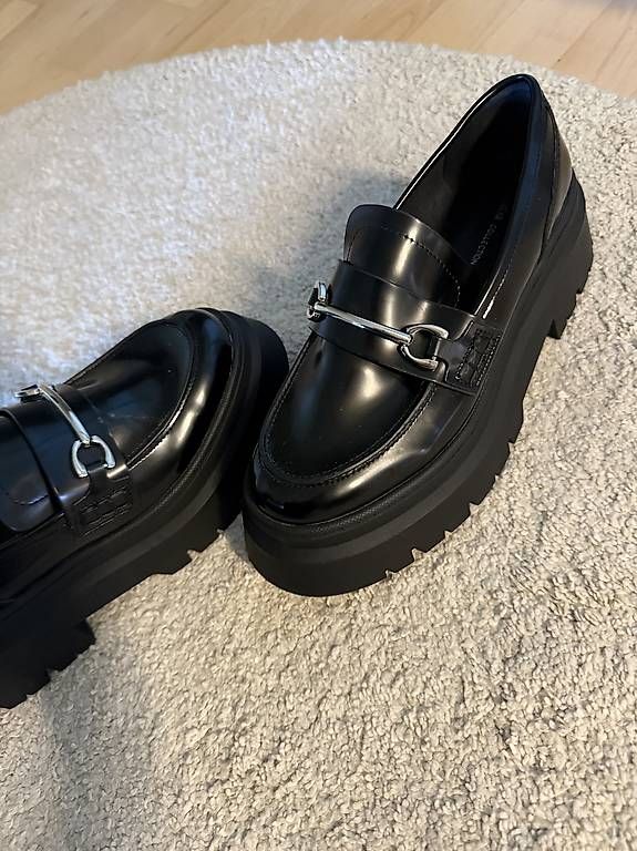 Damenschuhe: Edle Schuhe  – Gebraucht aus Bolligen von arg_v256 1