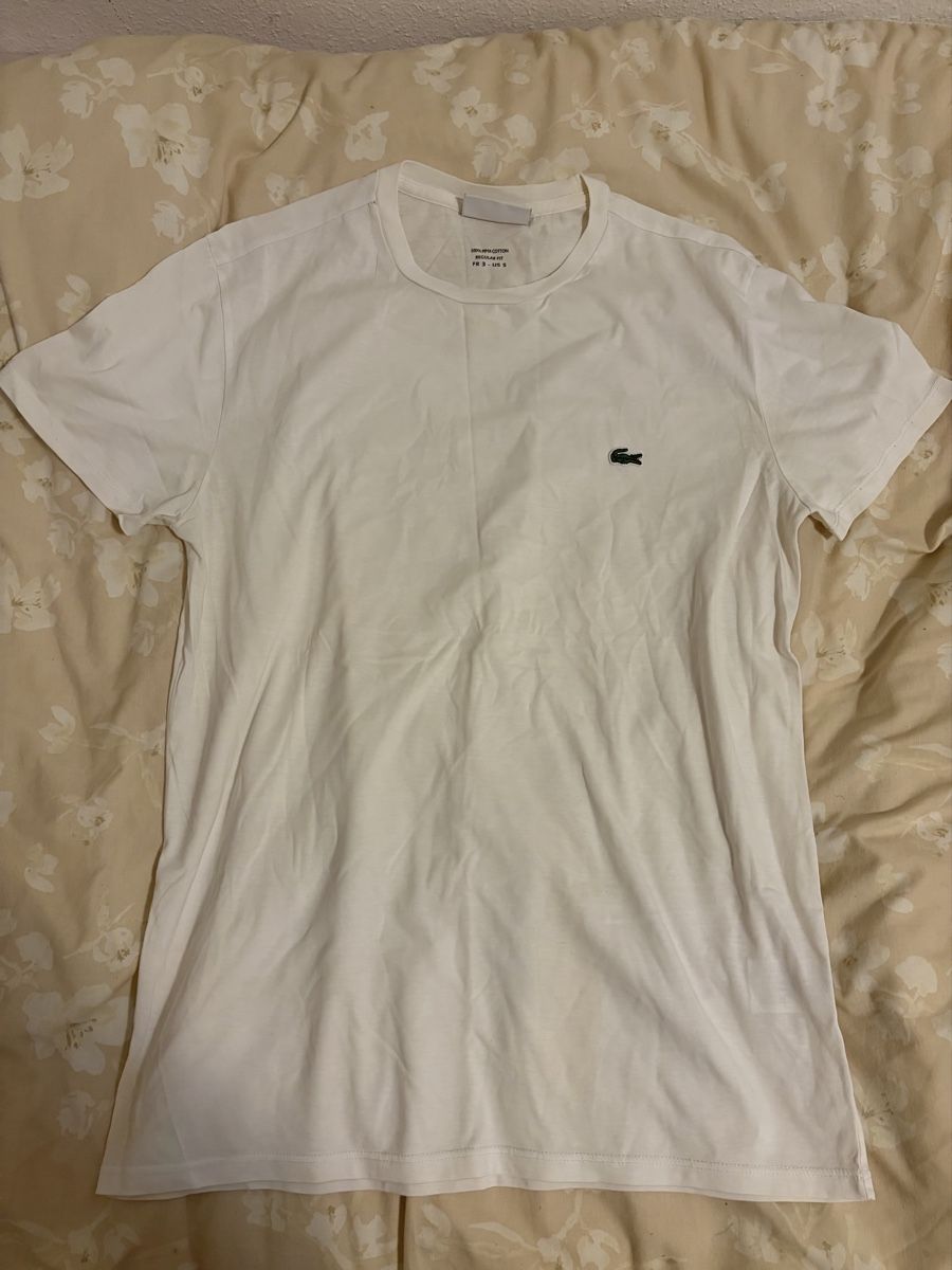 Lacoste T-shirts: Lacoste white T-shirt – D'occasion à Chambésy par tiffwears7