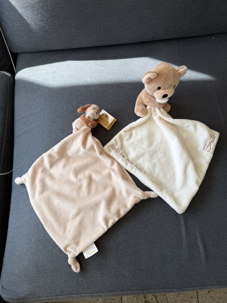 Giocattoli: Schnuffeltuch Bärchen & Hündchen – Nuovo (secondo la descrizione) da Niederglatt ZH venduto da sim_gj7s