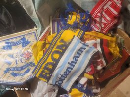 EINZIGARTIGE Fussball Wimpel und Schals