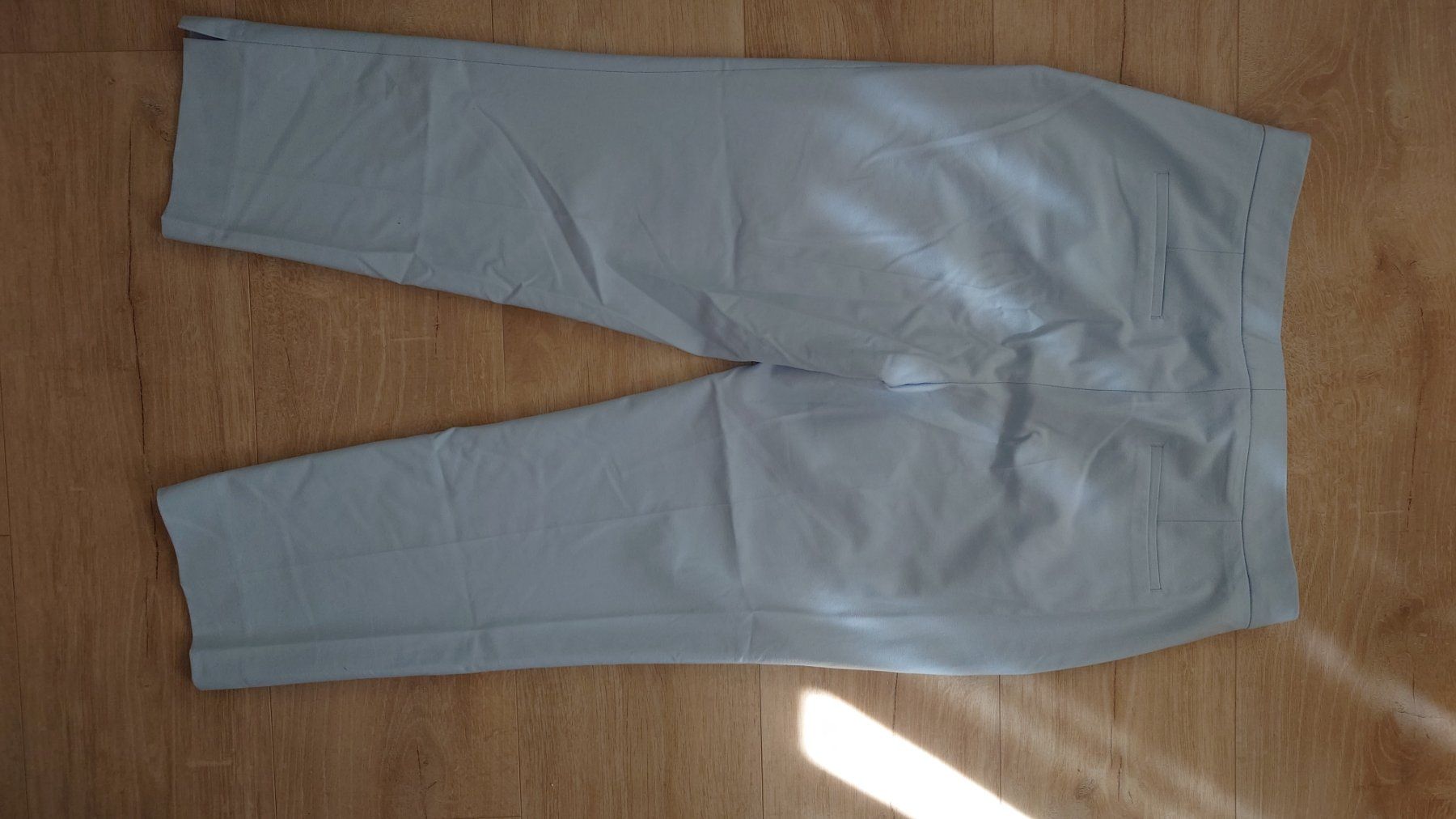 Zara Pantalons: Schöne Hellblaue Hose von Zara – D'occasion à Rheinau par Nachtflug8 1