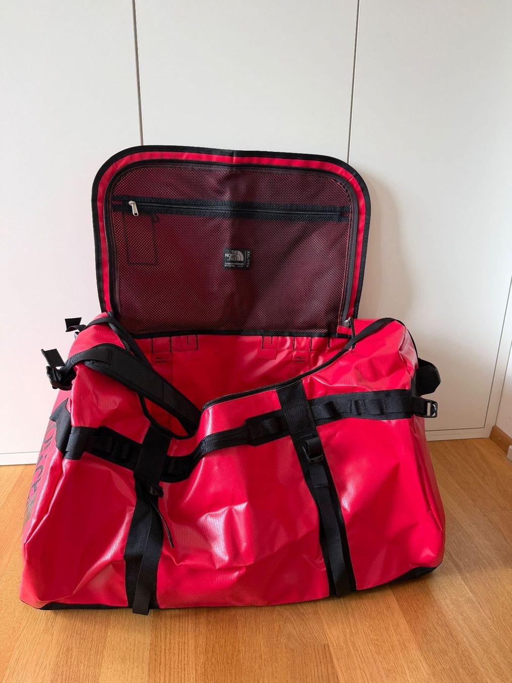 North Face Sacs: North Face Reisetasche XXL – D'occasion à Malans GR par Eitschi 1