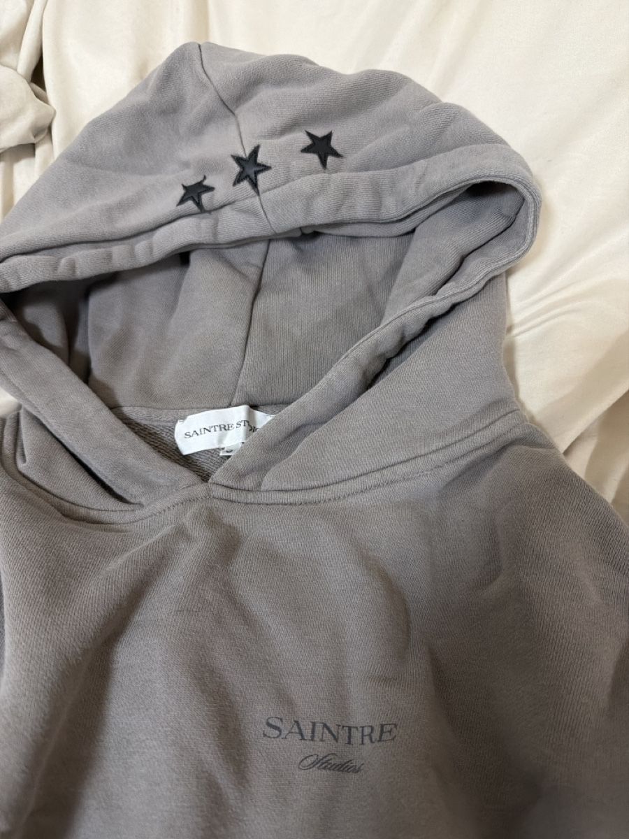 Maglioni & Felpe: Saintre Studios Jogginganzug Grau Gr.S - Stylisch! – Usato da Balgach venduto da Vvanessa_ 1