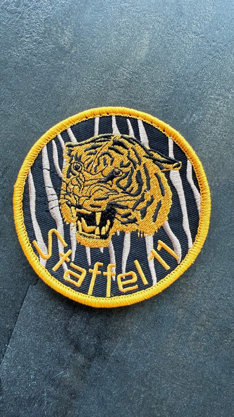 Schweizer Armee Placchette & Badge: Swiss air force - Staffel 11 – Nuovo e nell'imballaggio originale da Evilard venduto da Fab101