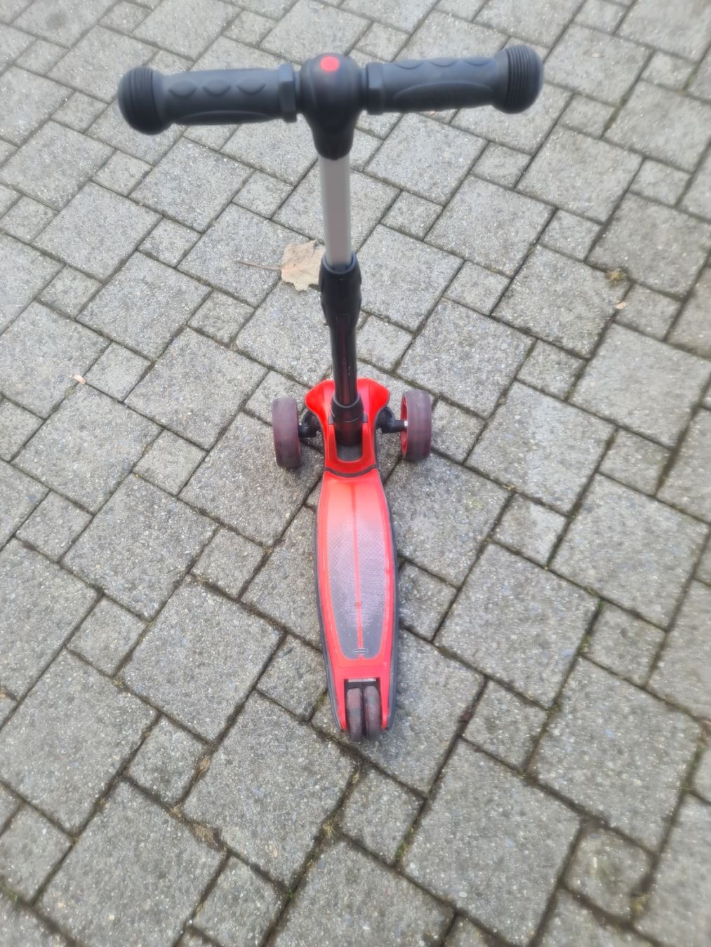 Fahrzeuge für Kinder: Kinder Trotti Ferrari rot – Gebraucht aus Baar von zagi09 3