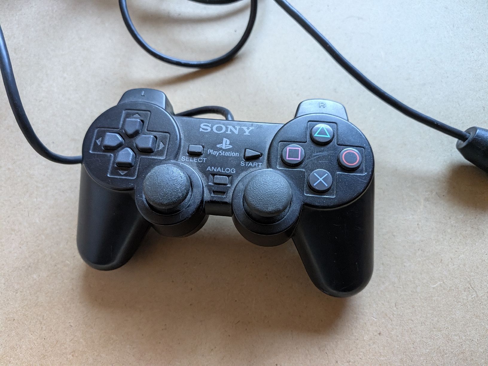 Manettes: Controller Sony PlayStation 2  – D'occasion à Chur par FreakofRarity 1