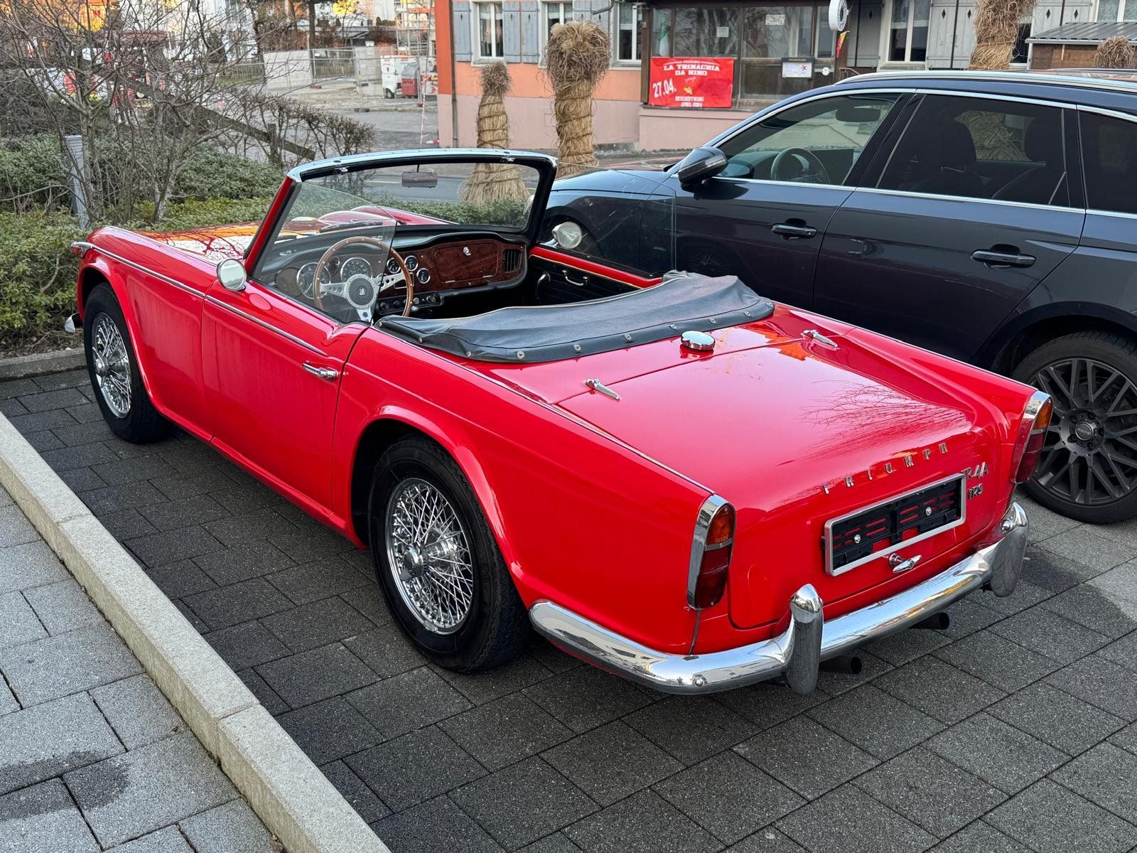 Triumph Automobili: Triumph TR4 IRS Overdrive – Usato da Unterägeri venduto da arv_nh8z 2