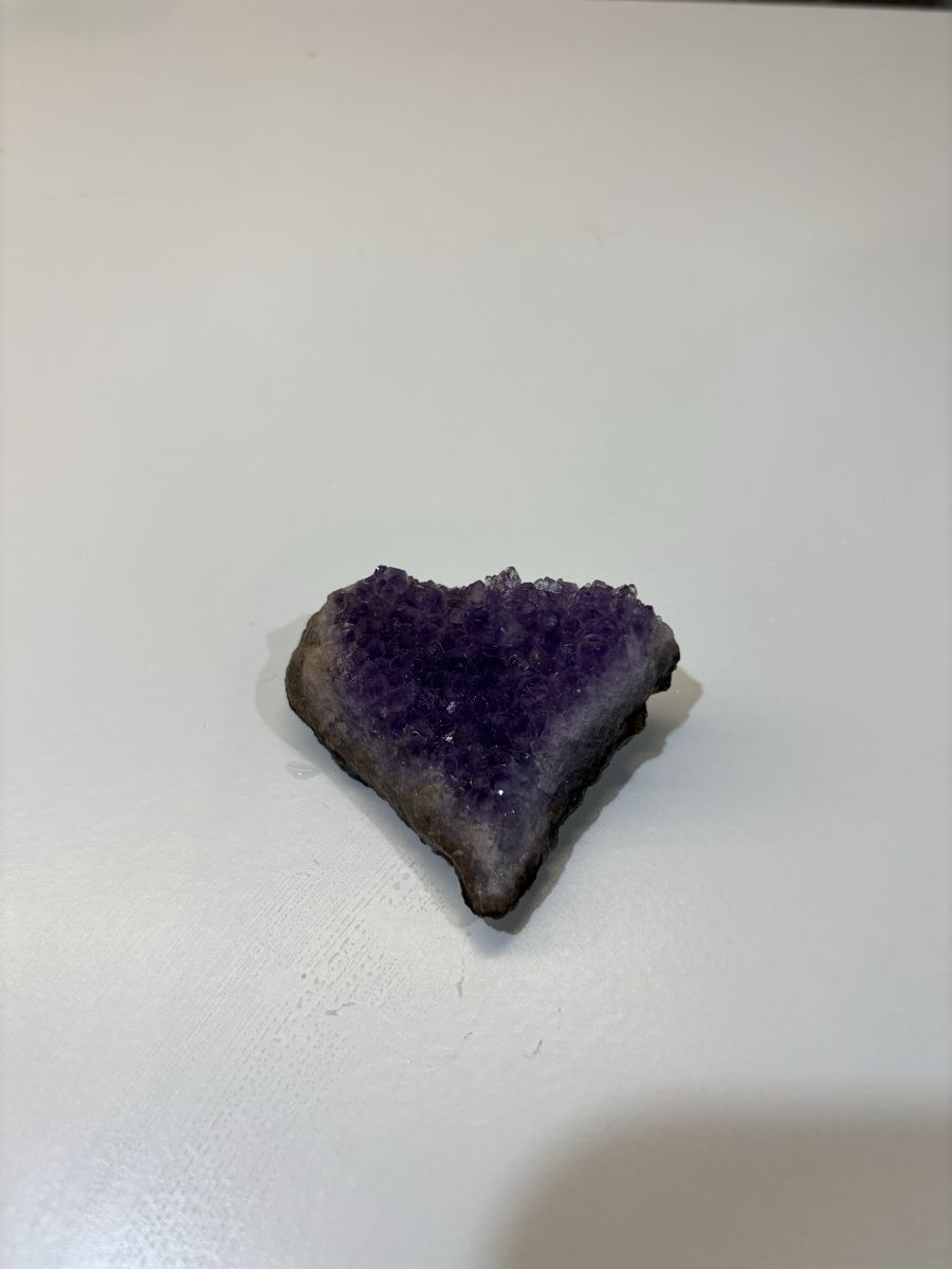 Mineralien & Heilsteine: Amethyst Stufe klein – Gebraucht aus Nürensdorf von ZHTuricum