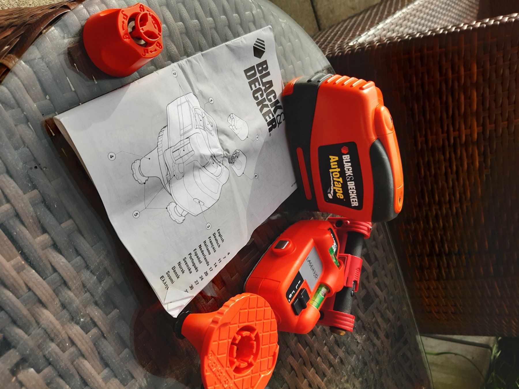Alle Werkzeuge: Laser Black Decker – Gebraucht aus St-Imier von Psaturnin