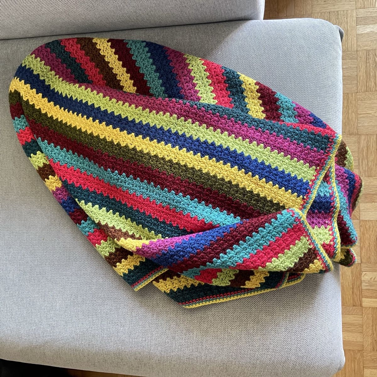 Decken: Handgestrickte Decke mehrfarbig gestreift – Gebraucht aus Bern von dek_7bjd 6
