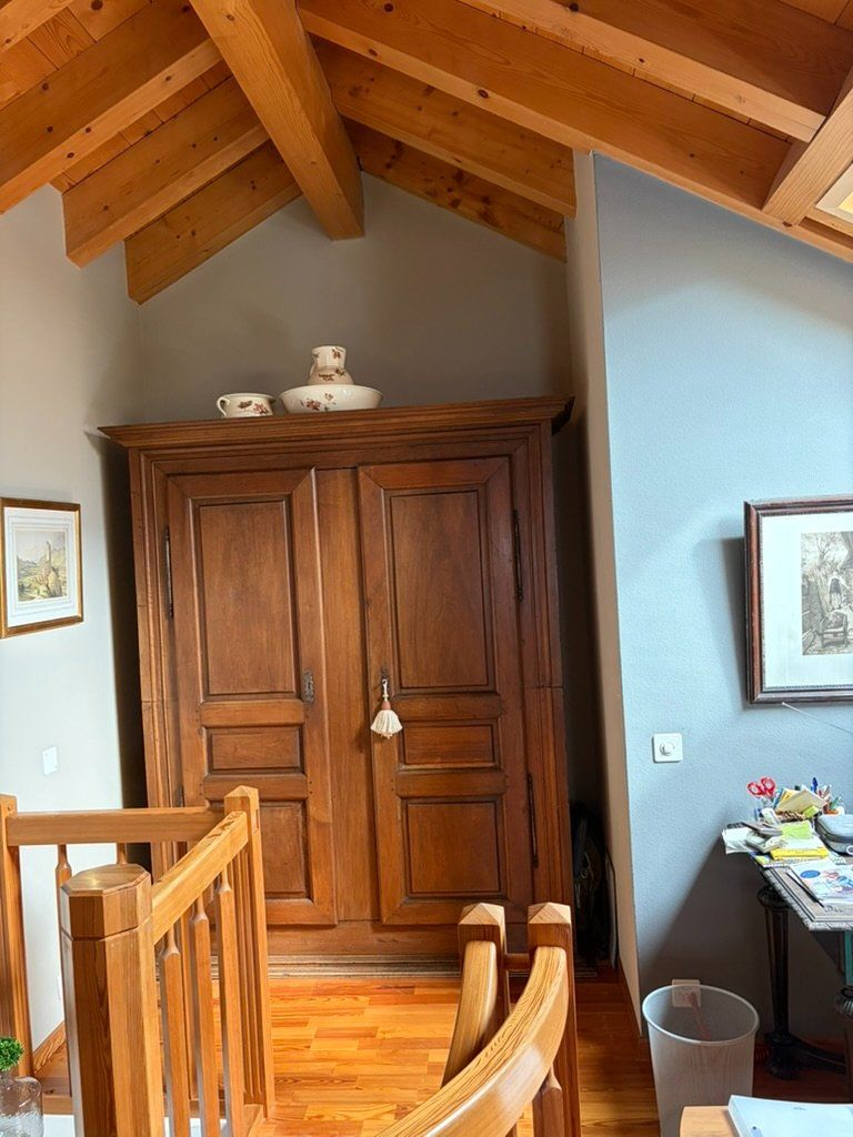 Armadi: Armoire savoyarde ancienne – Usato da Sion venduto da ber_zk6j 2