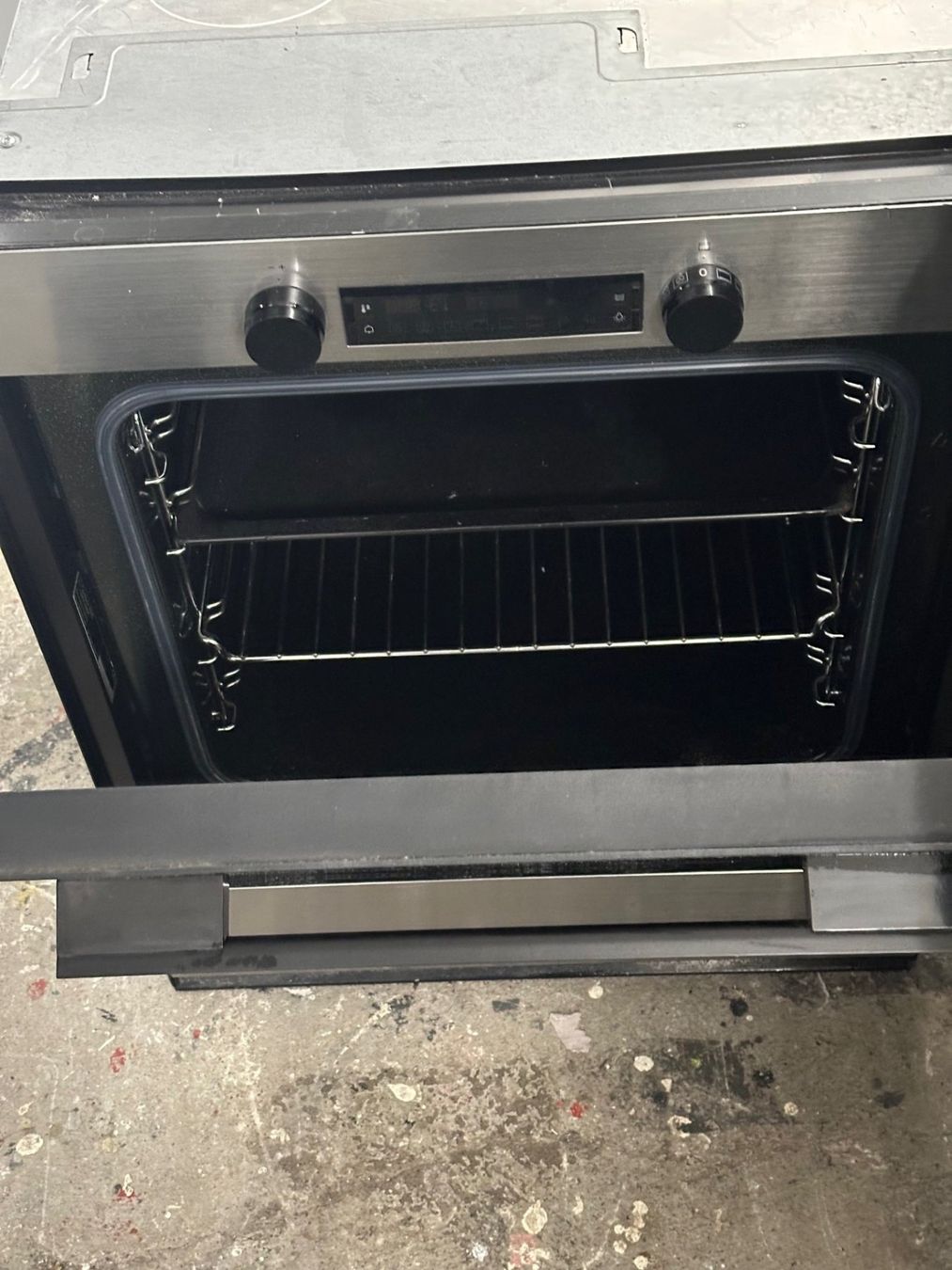 V-Zug Cucine: Backofen Zug  V600 mit Wärmeschublade. – Usato da Glattbrugg venduto da ani1234 1