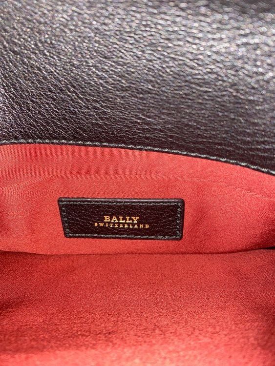 Bally Taschen für Damen: Schicke schwarze Ledertasche mit goldener Kette – Neu (gemäss Beschreibung) aus Rothrist von lil_tg5m 4