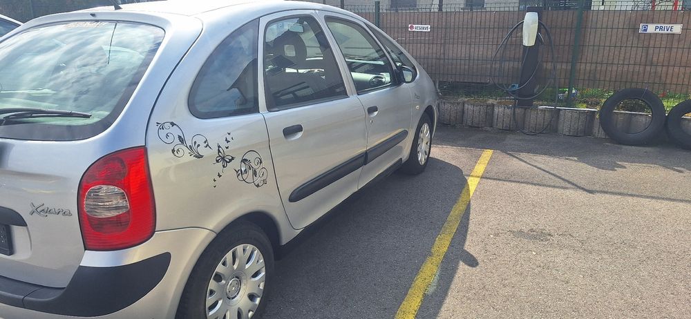 Citroën Automobili: citroen picasso – Usato da Domdidier venduto da alr_s9lh 3
