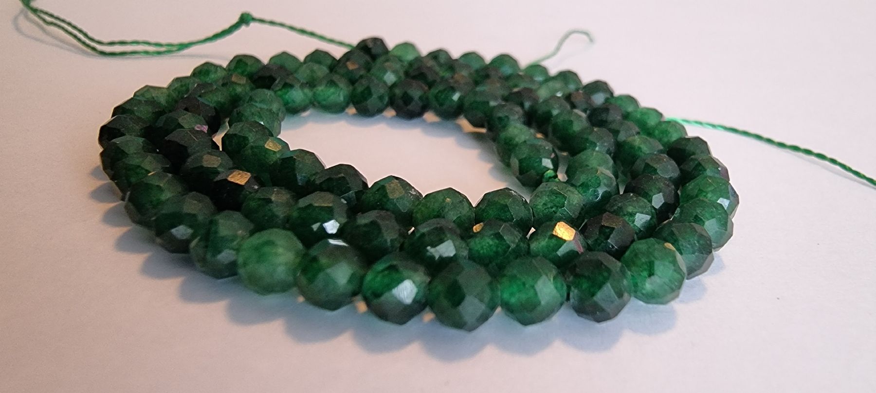 Minerali & Pietre curative: Jade facettiert 4mm. Strang – Nuovo e nell'imballaggio originale da Menziken venduto da Mirager
