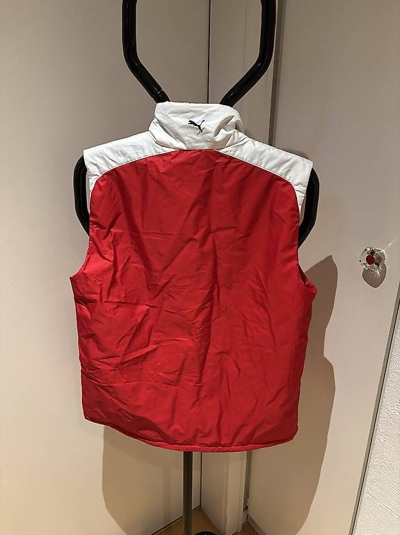 Puma Gilets & Westen: Ferrari Puma Veste Retro M – Gebraucht aus Würenlos von Daveness 1