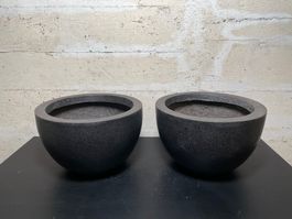 Dekoratives schwarzes Kunststoff 2er Topf Set  Ø ca. 30cm
