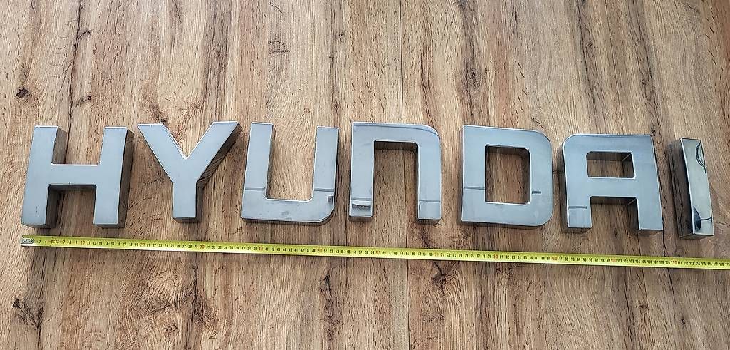 Tutti pezzi di ricambio auto: Hyundai Schriftzug – Usato da Reinach BL venduto da Thiemo99