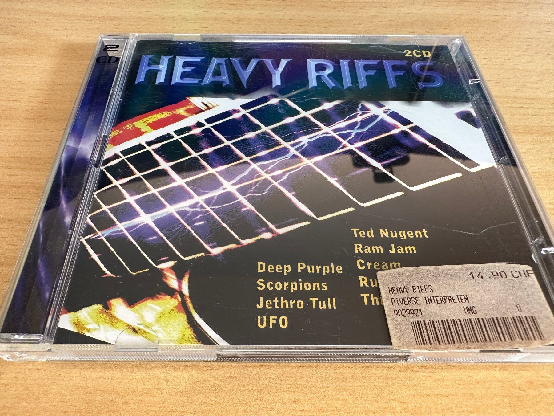 CDs: Heavy Riffs - 2 CD – Gebraucht aus Rikon im Tösstal von Alpenmutz