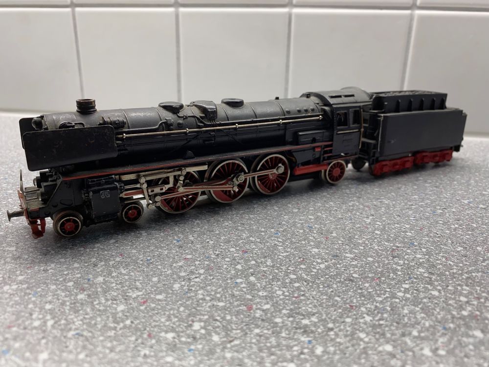 marklin ho loco avec tender 01097 on y joint une coque