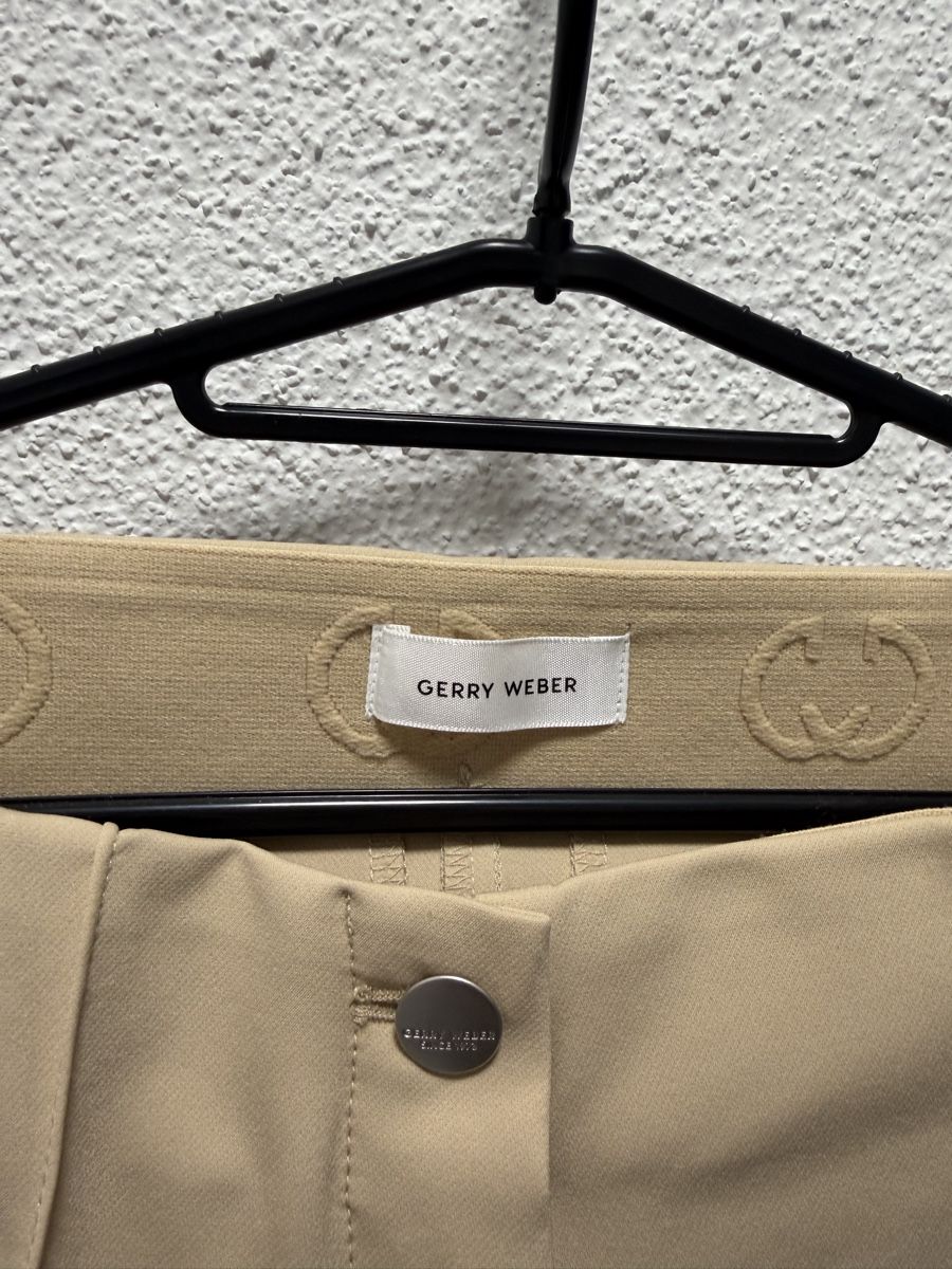 Gerry Weber Pantaloni: Gerry Weber Beige Trousers M – Nuovo (secondo la descrizione) da Gränichen venduto da Domsiiiii 1