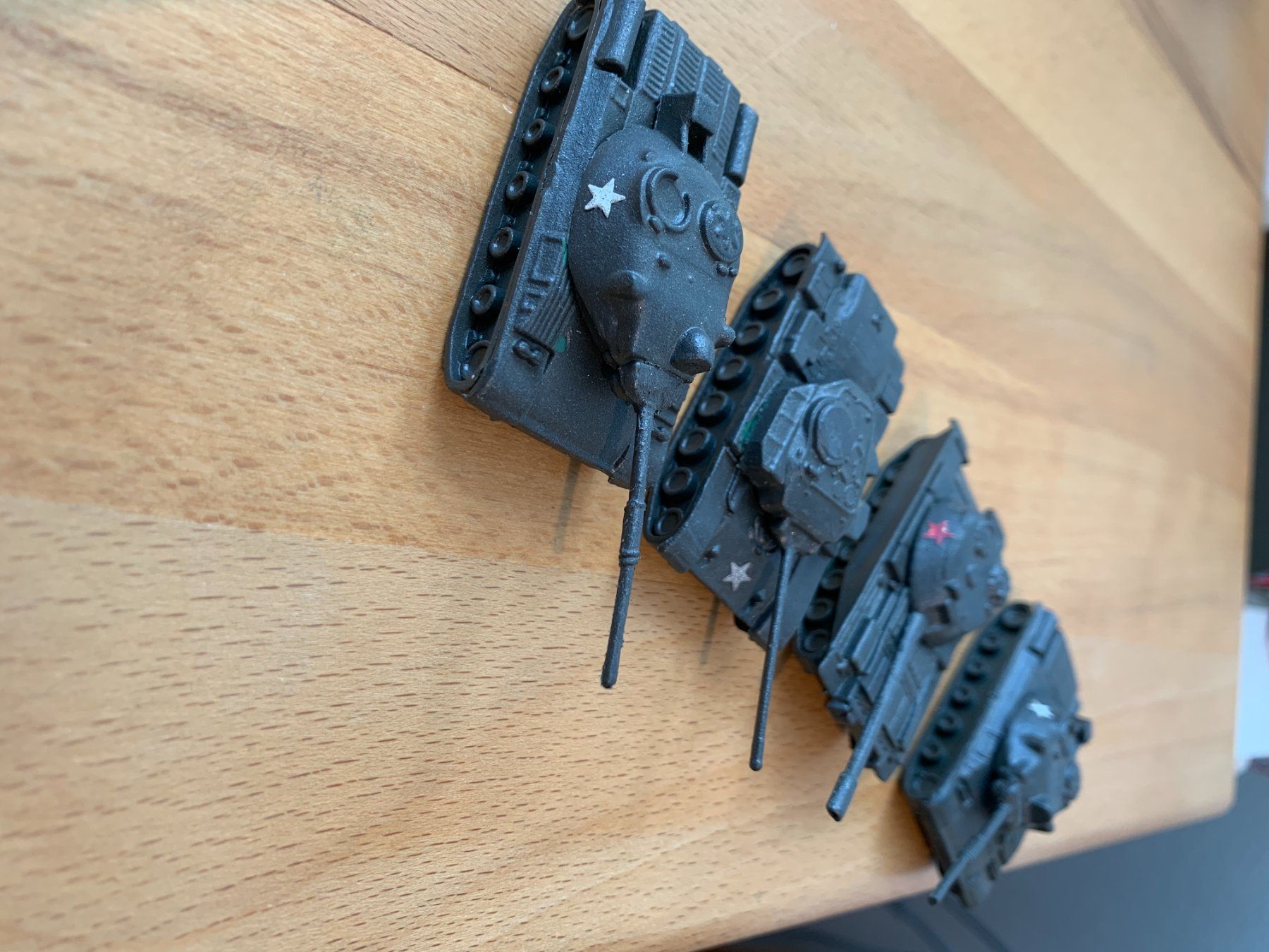 Modelleisenbahnen: 4 schöne Panzer! – Neu (gemäss Beschreibung) aus Belp von capowiga 1