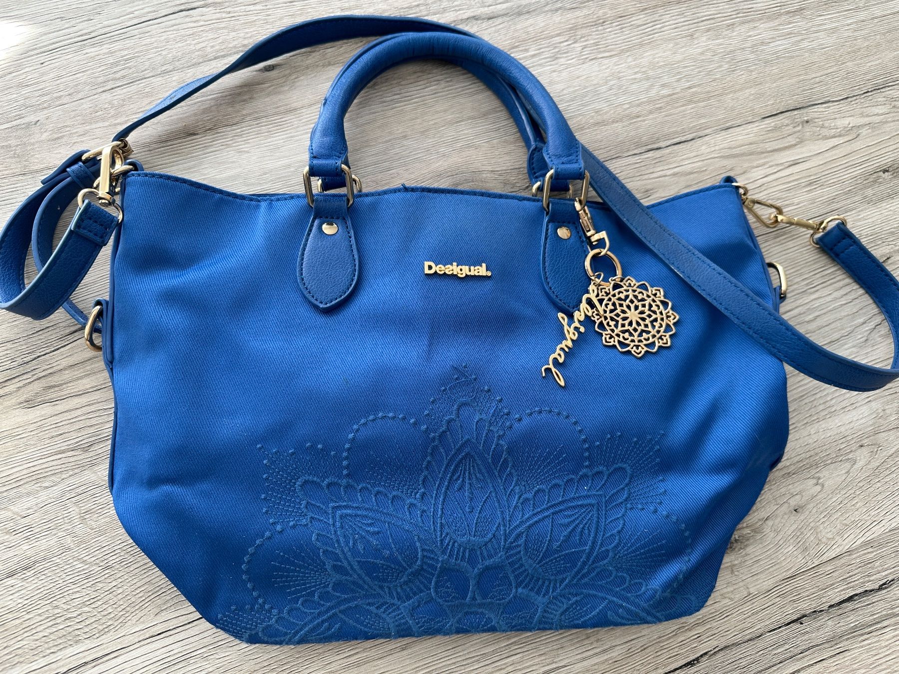 Desigual Borse da donna: Desigual Tasche gebraucht – Usato da Flüh venduto da Somue