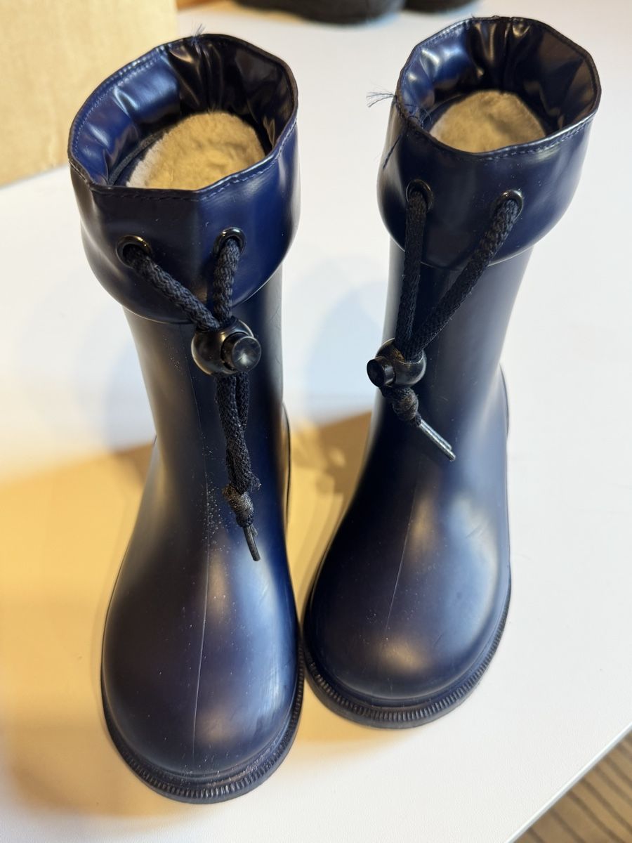 Schuhe für Jungen:  Kinder Wasserstiefel 28 – Gebraucht aus Ilanz von tai_q2yd 1