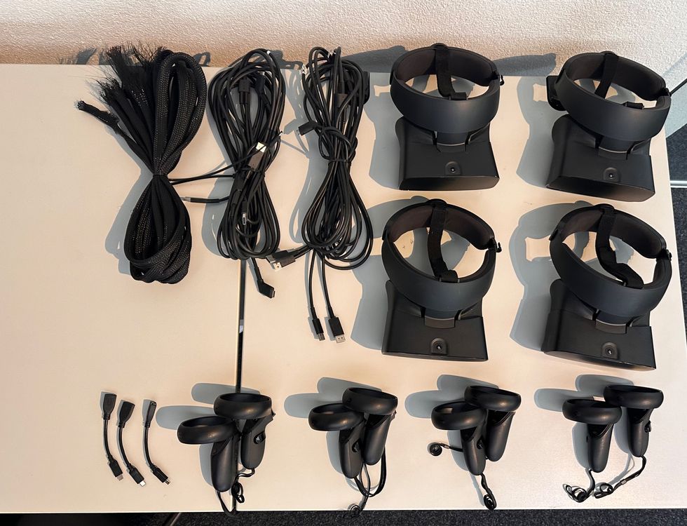 Oculus Rift S Sets (4 Stück) (Gebraucht) in für CHF 300 – nur Abholung ...