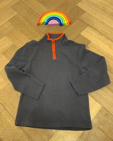 WUNDERSCHÖN *** NEU *** FLEECE PULLOVER grau 134 140 cm 10 J