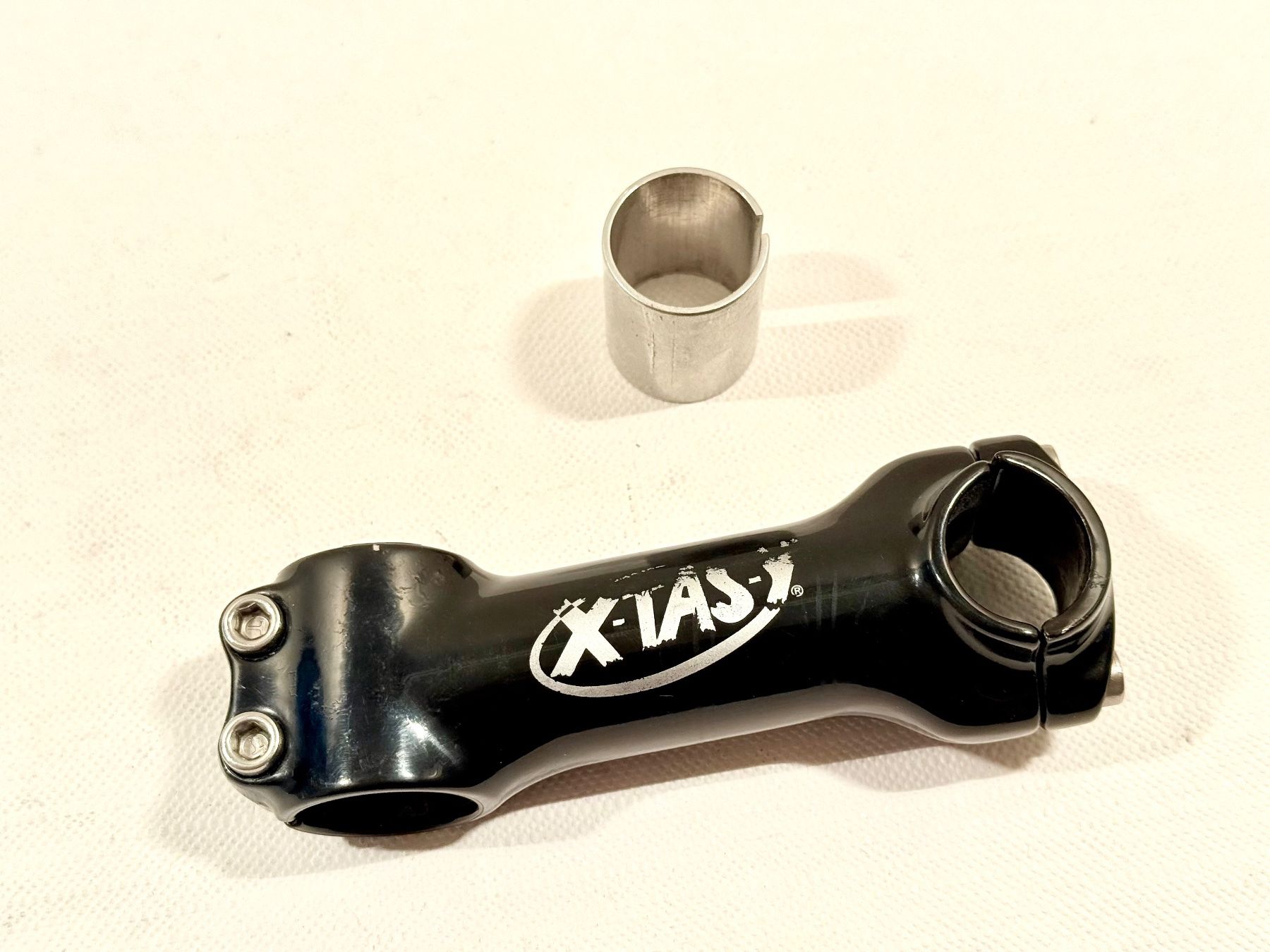 Pièces détachées: XTASY 105mm Ahead Vorbau 1" oder + 1 1/8" / 26.0mm – D'occasion à Luzern par bikeandbeltcom 1