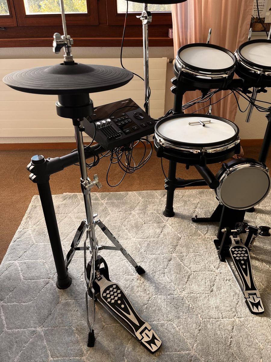 Thomann Strumenti musicali: Millenium MPS-850 E-Drum-Set, top Zustand – Usato da Kilchberg ZH venduto da sdrews77 5