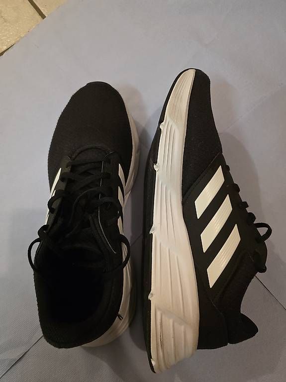 Herrenschuhe: Adidas Turnschuhe – Gebraucht aus Finsterhennen von sim_6v75 2